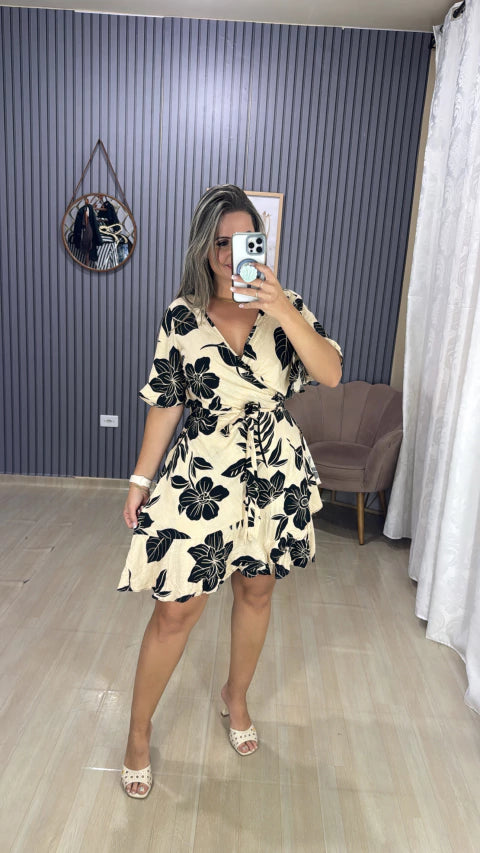 Vestido curto envelope